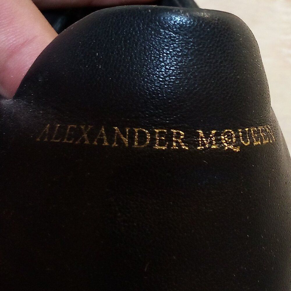 Alexander McQueen Metallic Low Rise Sneakers Shoes Women - Picture 3 of 9